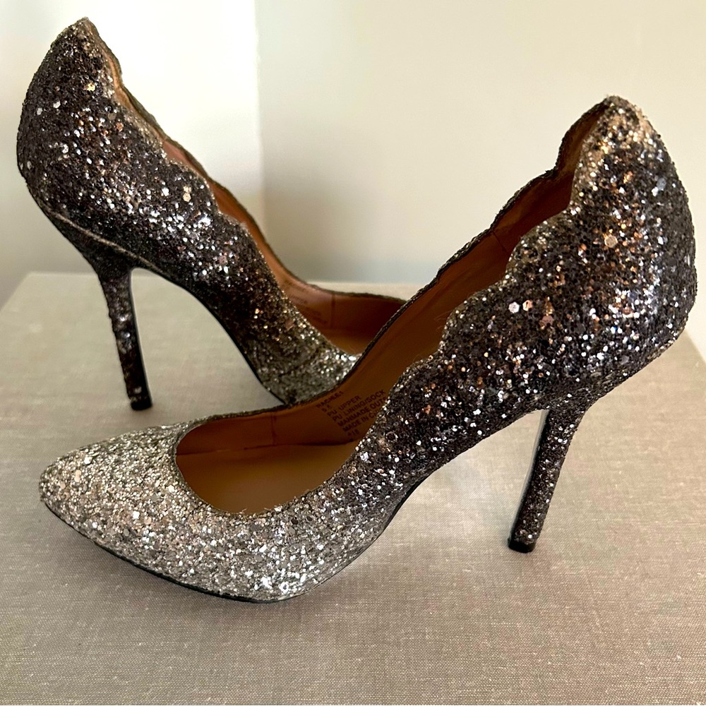 Betsy Johnson Raciee Ombré Glitter Heel